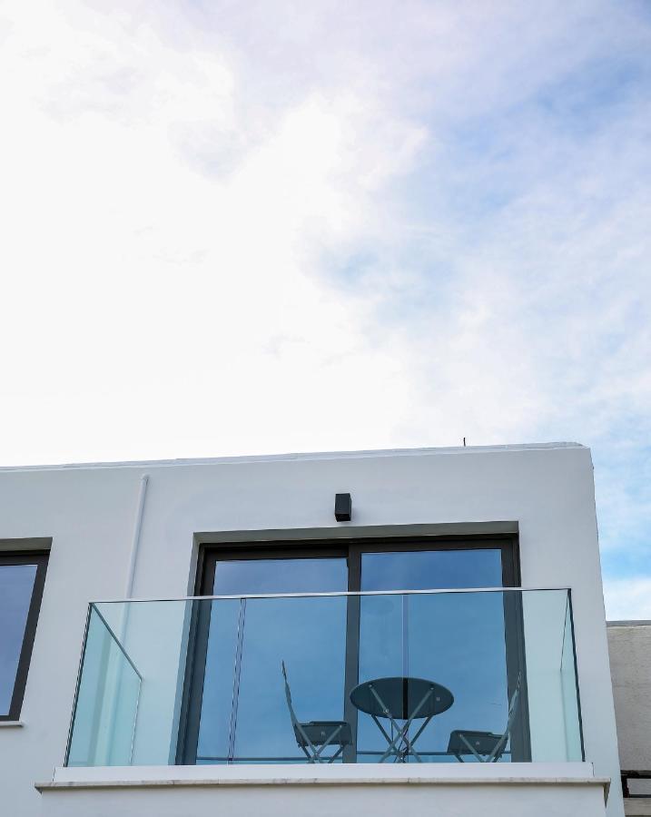 Sea Side Appartment In Kato Paphos Exteriér fotografie
