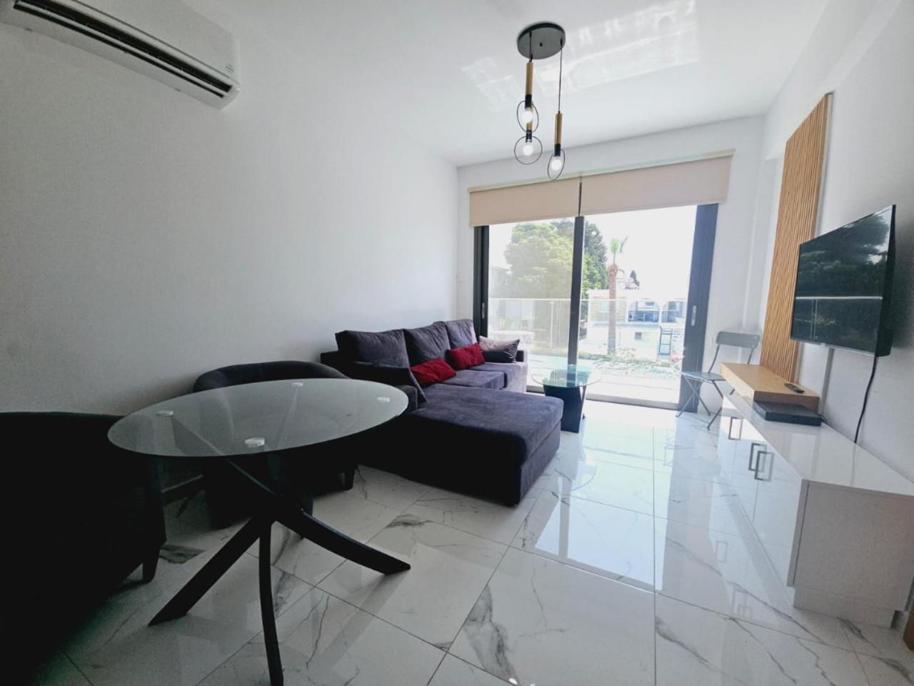 Sea Side Appartment In Kato Paphos Exteriér fotografie